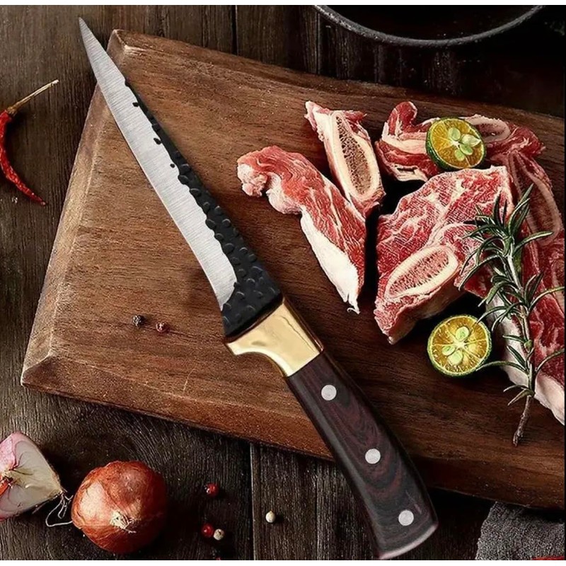 Premium Steak Knives Set with Hammered Steel Blades, Wooden Handles,