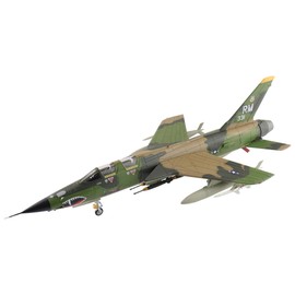 Hobby Master | 1:72 Scale Diecast Military Aircraft Replica | F-105F Red River Showboat 63-8331, 354 TFS:355 TFW, Takhki RTAFB | Model HA2523