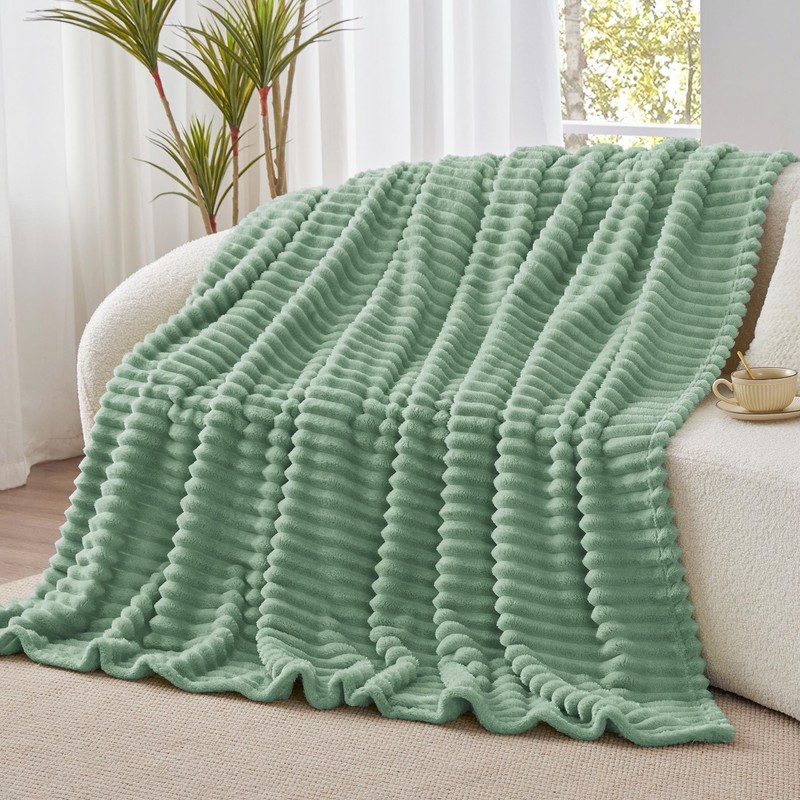 BEDELITE Fluffy Fleece Throw Blanket - Sage Green Sofa Throw