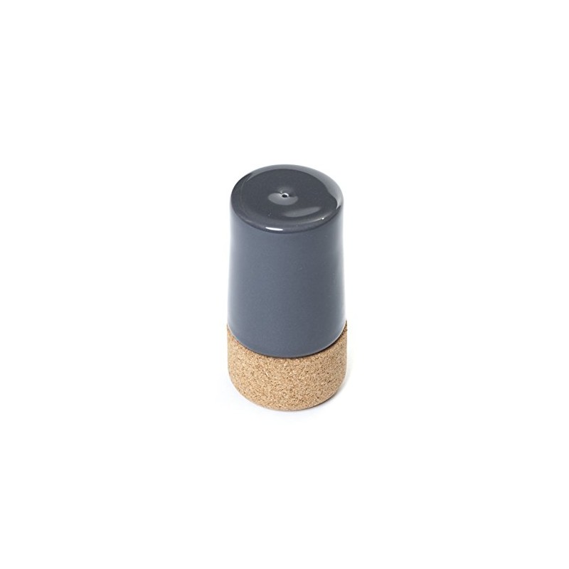 Set of two shakers for salt and pepper colour dark