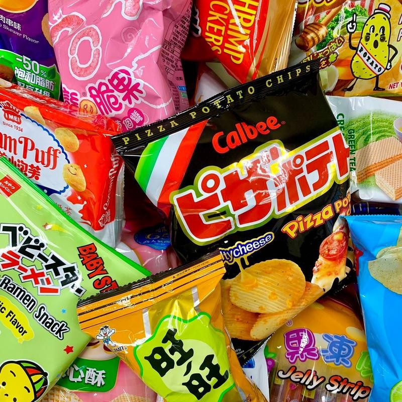 4lbs Asian Snack Special Box - 12 Full-Size Sweet &