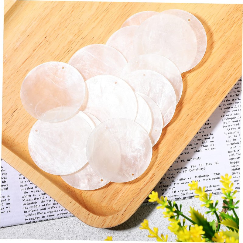 Garneck Pack of 50 Round Natural Shell Discs with Holes