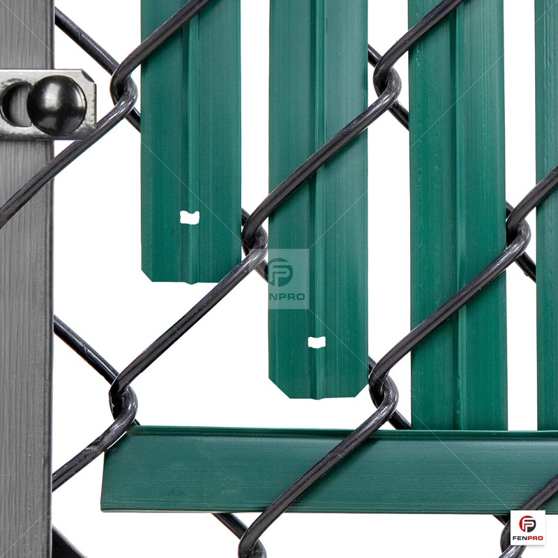 Chain-Link Fence Blade Slats with Bottom Lock (4-ft, Green)