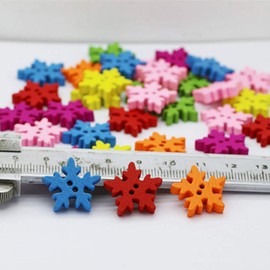 100Pcs Christmas Wooden Buttons Colorful Snowflake Button DIY Sewing Mini Size Buttons Creative Small Buttons Decoration for Knitting Sewing DIY Scrapbook Crafts Xmas Decoration 18 mm