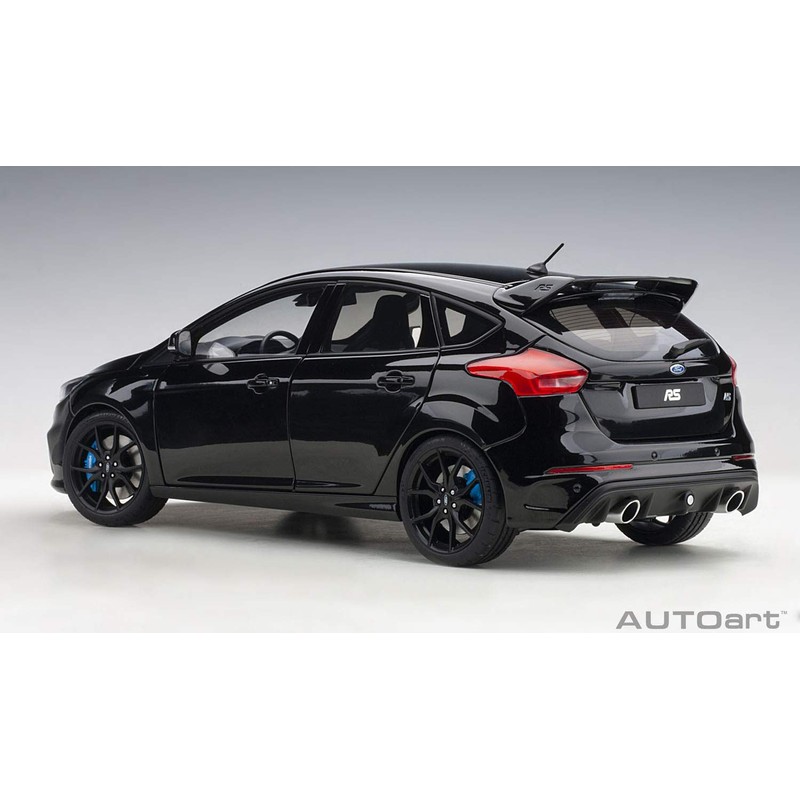AUTOart 1/18 Ford Focus RS Black Assembled