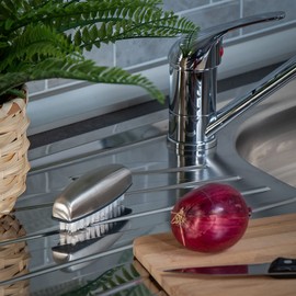 COM-FOUR® 2 x Hand Wash Brush Made of Stainless Steel – Odour Neutraliser with Cleaning Bristles – Stainless Steel Nail Brush Removes Odours – Brush for Hands and Nails (Pack of 02 – Stainless Steel