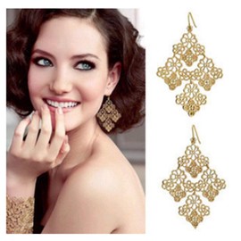 Yheakne Boho Filigree Flower Earrings Filigree Chandelier Earrings Gold Hollow Lace Pattern Earrings Geometric Square Earrings Floral Filigree Earrings Jewellery for Women and Girls