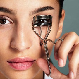 Classicseali Pack of 50 Eyelash Curler Replacement Rubber, Universal Refill Replacement Rubber Eyelash Curler, Lash Curler Refill for All Eyelash Tongs, Black