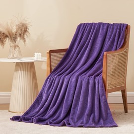 Aisbo Cuddly Fluffy Blanket Purple Fleece Blanket Warm Sofa Blanket for Winter Cuddly Blanket Purple Children Soft as Living Room Blanket 130 x 150 cm Small Couch Blanket