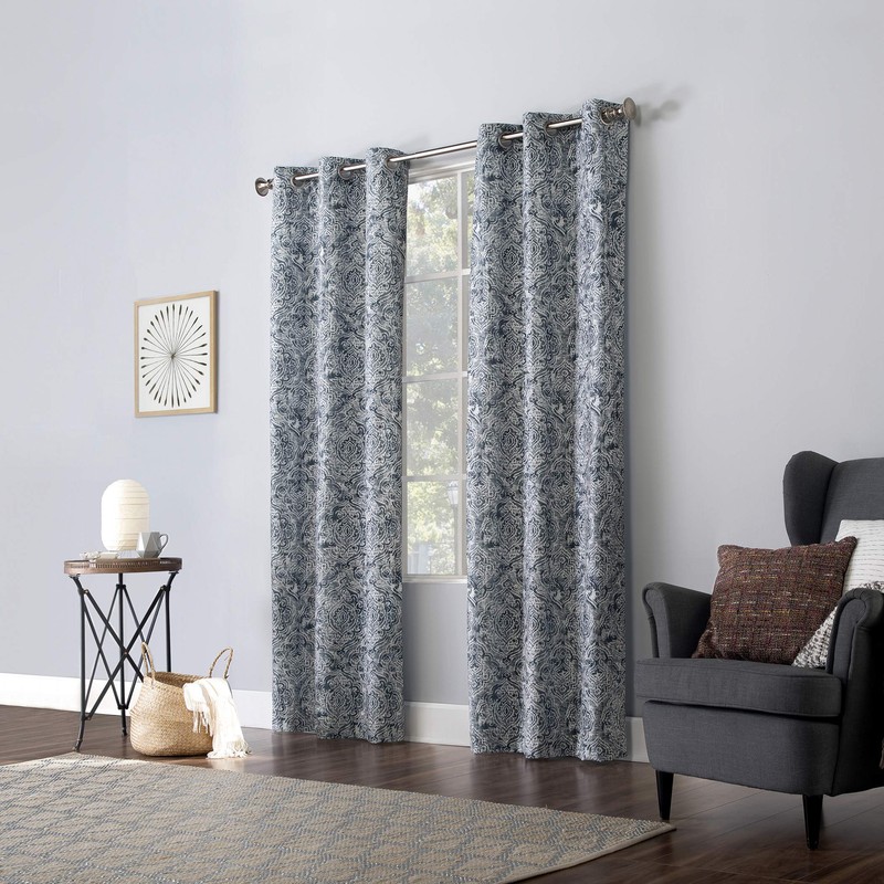 No. 918 Kenji Medallion Draft Shield Fleece Insulated Energy Efficient