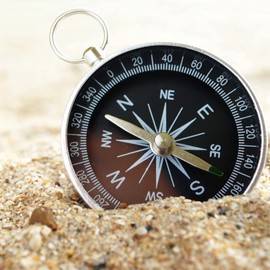 White Dial Iced Compass 45mm Aluminum Case Silver Portable Pocket Compass for Outdoor Cam Hiking Sports Navigation