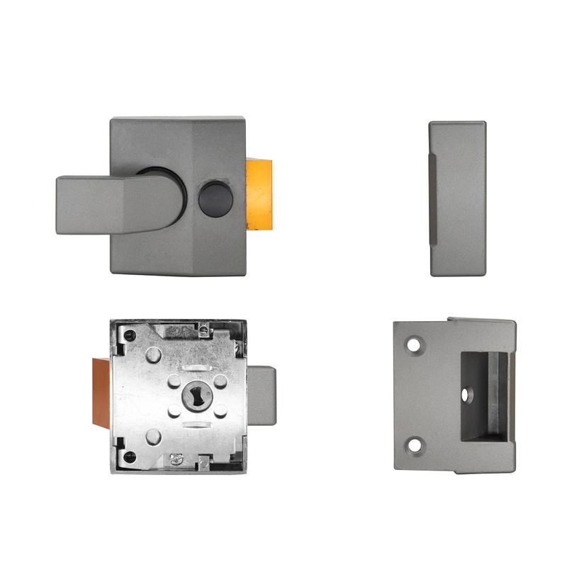 Standard Deadlocking Nightlatch, 40mm Backset, Complete with Rim Cylinder Lock