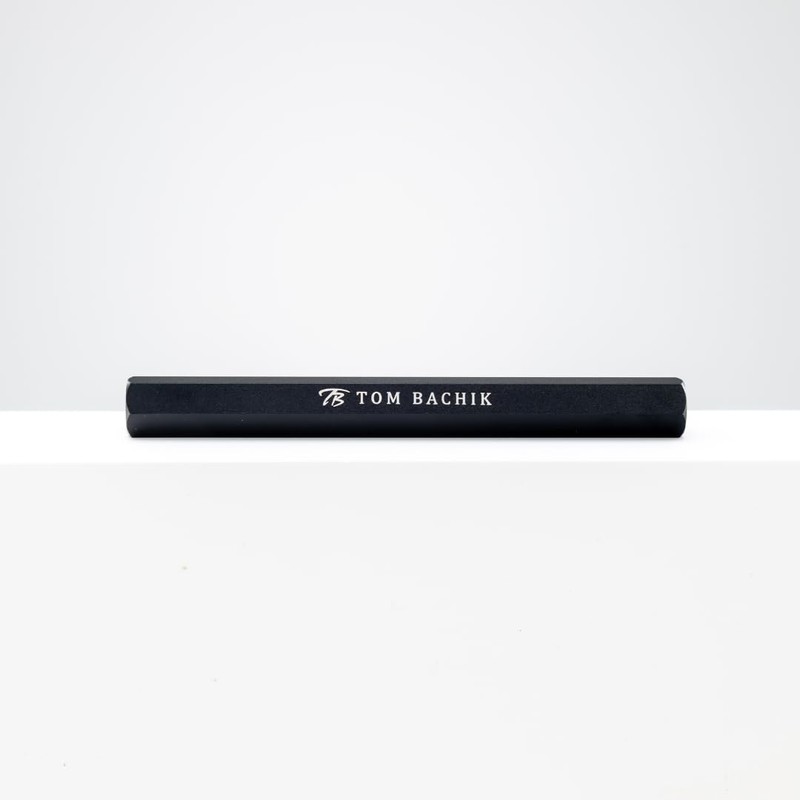 Tom Bachik Magnet Stick – Dual-Ended Magnetic Nail Art Tool