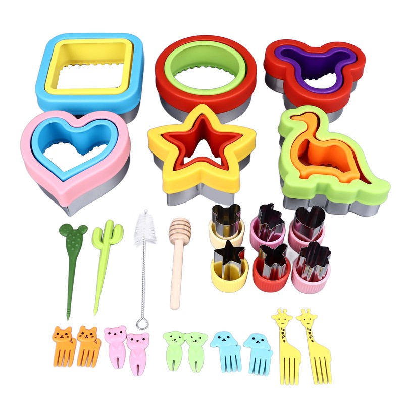 26PCS Sandwich Cutter and Sealer Set Stainless Steel Bread Cookie