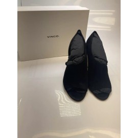 Vince Percey Women's  Black Peep Toe Suede Heel Sz  7