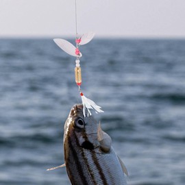 Spinnerbait Fishing Lures | Sequin Lure Jig Feather Treble Hook | Fishing Accessories, Swimbaits Long-Distance Casting Tools for Bass, Trout, Salmon, Pike, Walleye