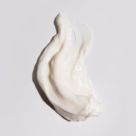 OUAI Fine to Medium Hair Treatment Masque Travel Size - Hair Mask for Hair Repair, Hydration and Shine - With Shea Butter, Keratin and Panthenol - Paraben, Phthalate and Sulfate Free Hair Care - 100ml