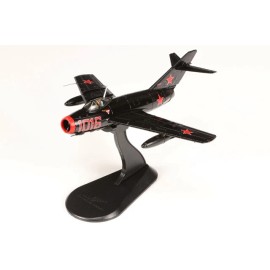 Hobby Master 1/72 MiG-15 Fagot Red 1016 Combat Air Museum