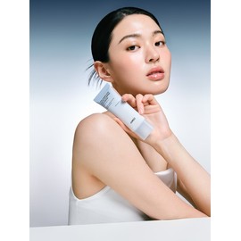 Hyaluronic Acid Water Plumping Moisture Sun Serum 40ml / 히알루론산 워터 플런핑 수분 선 세럼 40ml