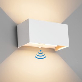 Klighten Klighten 24W Aussenlampe mit Bewegungsmelder, IP65,3000K Warmwei? Wandleuchte Au?en/Innen, Einstellbarer Lichtstrahl au?enlampe mit bewegungsmelder fr Flur/Weg, Wei?