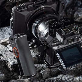 SMALLRIG NATO 3260 Side Grip with Rotating Push Button, Quick Release Handle for DLSR Camera Cage Kit, Side Grip with Integrated NATO Rail, Left Side