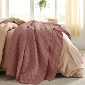 Bedsure Quilts Queen Size - Lightweight Bedspreads Queen Size with Basket Weave Pattern, Soft Quilt Bedding Set, Grayish Pink Comforter Set Coverlet for All Seasons with 2 Pillow Shams