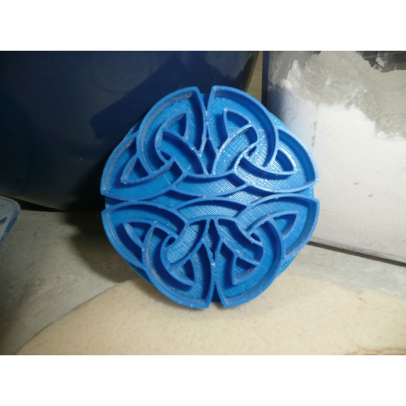 LINE OF LIFE CELTIC KNOT COOKIE STAMP EMBOSSER MADE IN