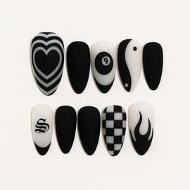 Checkerboard handmade nail tips / 체크보드 수제네일팁