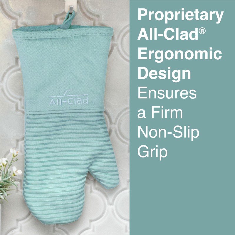 All-Clad Silicone Oven Mitts: Heat Resistant up to 500 Degrees