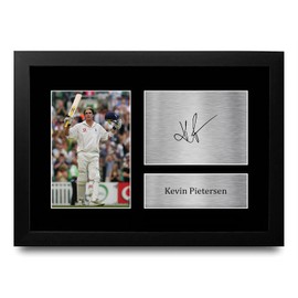 HWC Trading FR A4 Kevin Pietersen England Cricket Team Gifts Printed Signed Autograph Picture for Cricketer Memorabilia Fans - A4 Framed