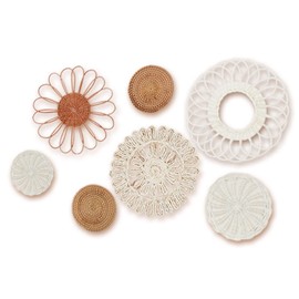 MeraMera Boho Wall Decor, Rattan Flower Wall Basket Décor, Set of 7, Diameter from 13.8" to 5.1"