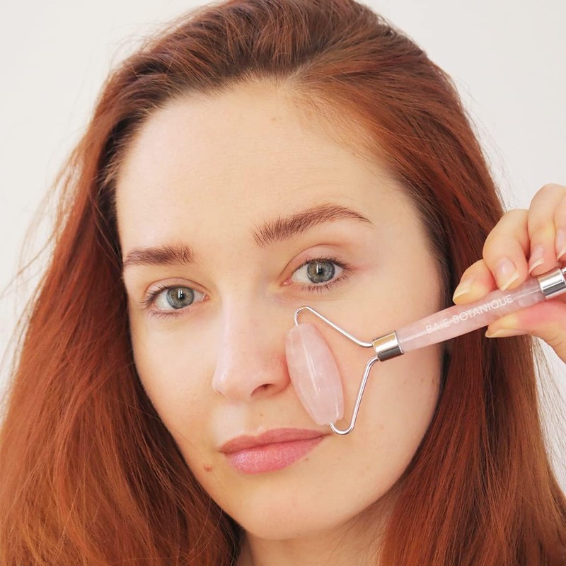 Baie Botanique Rose Quartz Dual Action Roller