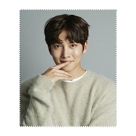 Generic K-Star Glasses Cleaner - Ji Changwook (Ji Changwook 01)