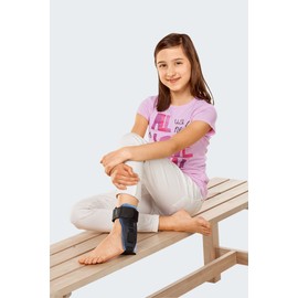 medi m.step kidz Ankle Brace for Children, Ankle Brace, Lightweight Foam Gel Padding, Individually Adjustable, Adjustable Straps
