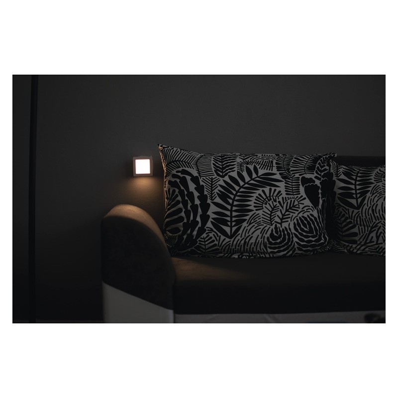 EMOS LED Night Light Socket with Twilight Sensor and Switch,