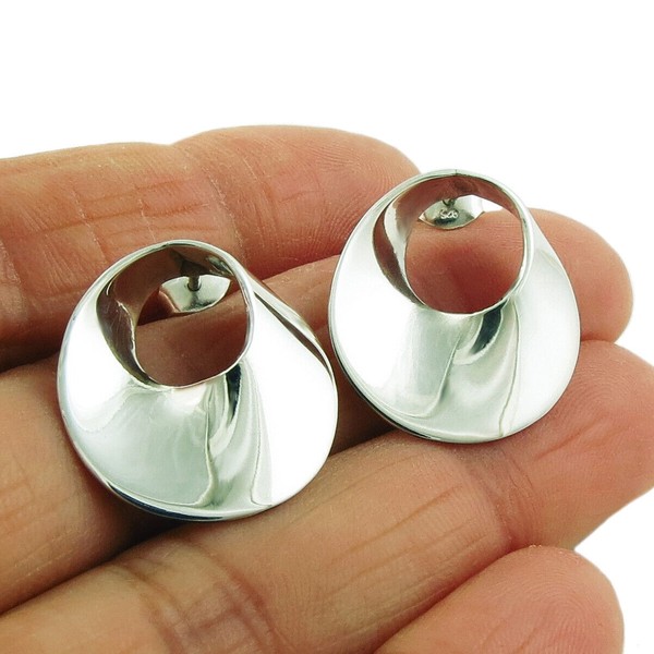 925 Sterling Silver Twisted Mobius Circle Earrings in a Gift Box