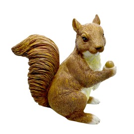 CNFCollection Garden Decor Polyresin Squirrel Statue with Acorn Statue - Charming Outdoor Decoration Ornament for Patio, Lawn, or Yard - Ideal for Garden Decor Enthusiasts and Nature Lovers