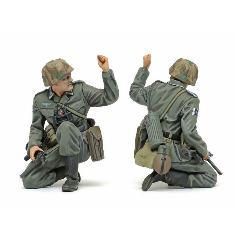 TAMIYA 35382 1:35 Figure Set German Infantry 1943-45 (5) Model