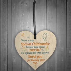 RED OCEAN Special Childminder Shabby Chic Heart Babysitter Plaque Thank You Sign Birthday Goodbye Gift