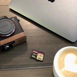 トランセンド SDカード 64GB UHS-II U3 V90 Class10 (最大読出し速度285MB/s,最大書込速度180MB/s) 4K動画撮影【データ復旧ソフト無償提供】TS64GSDC700S