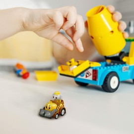 Takara Tomy Tomica Go! Bi-Kuruzu Tomica Pao and Garn, Anahorimei-jin Edition