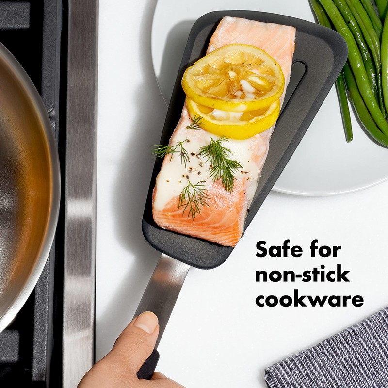 OXO Good Grips Silicone Flexible Omelet Turner,Black