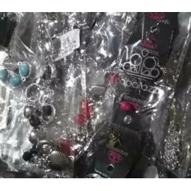 Paparazzi jewelry lot 100