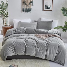 CLOTHKNOW Grey Velvet King Size Comforter Set 3Pcs Gray Bedding Comforter Sets Soft Soft Fluffy Comforter King Size Soft Grey Comforter Sets King