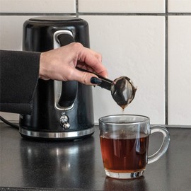 Aidapt Tea Bag Squeezer, Strainer, Infuser. No Counter Top Mess or Burnt Fingers. Release The Flavour and Excess Water from Your Tea Bag. Ideal for Amputees, Those with Limited Mobility or Weak Grip