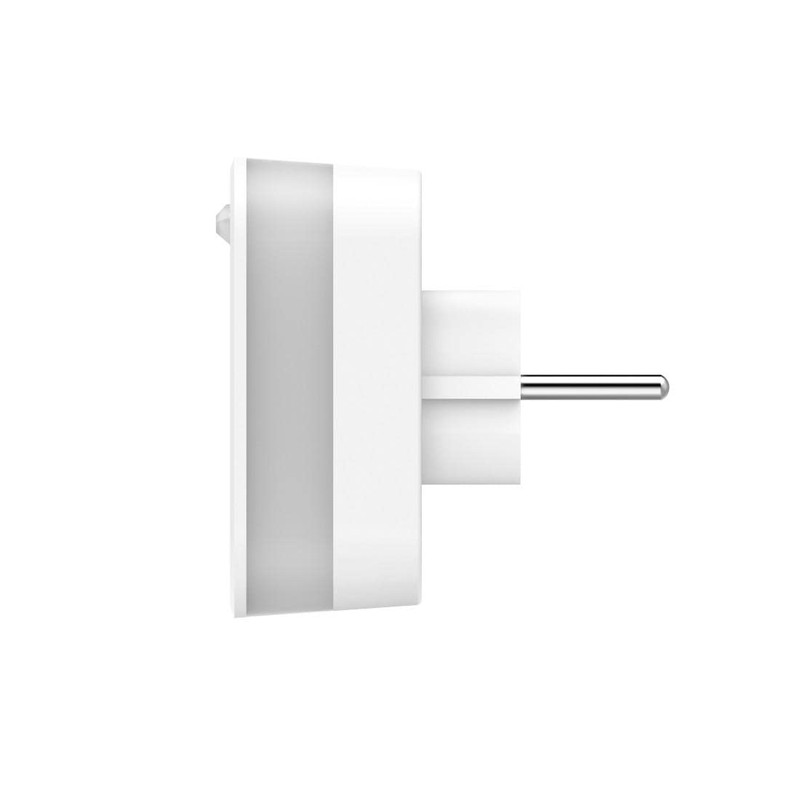 Hama LED Night Light with Socket, 2 USB A Outputs,