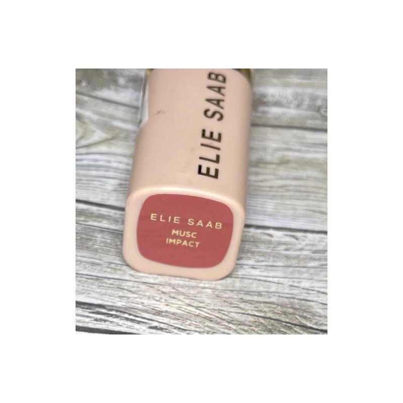 L'Oreal Lipstick Elie Saab Satin Finish, Musc Impact, Long Lasting