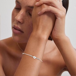 FENNELISA 18th Birthday Gifts for Girls,Sterling Silver Heart Bracelet for Teenage Girls Thoughtful 18th Birthday Bracelet Gifts Ideas with Cards for Sister Friend Daughter Granddaughter