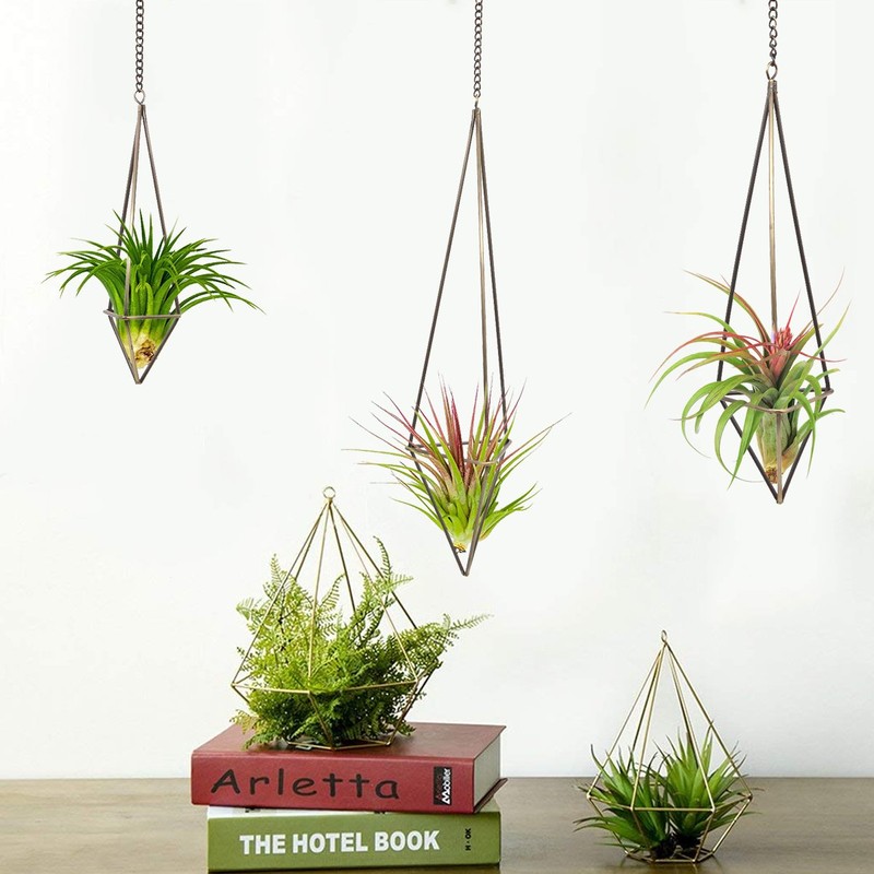 3 Pcs Rustic Style Hanging Triangle Pyramid Shape Metal Air