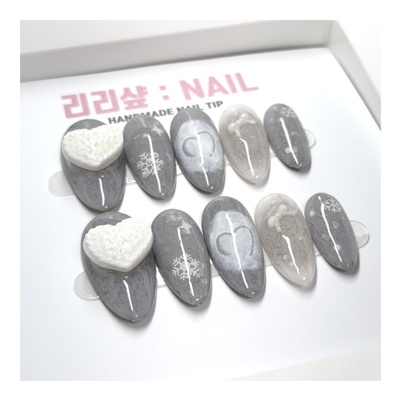 Winter handmade nail tips - Stiletto / 폭닥폭닥 겨울 수제네일팁